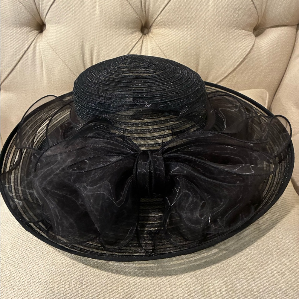 VANNI Black Sheer Bow Hat